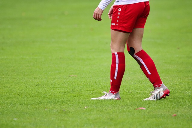 而国足则需 而国足则需